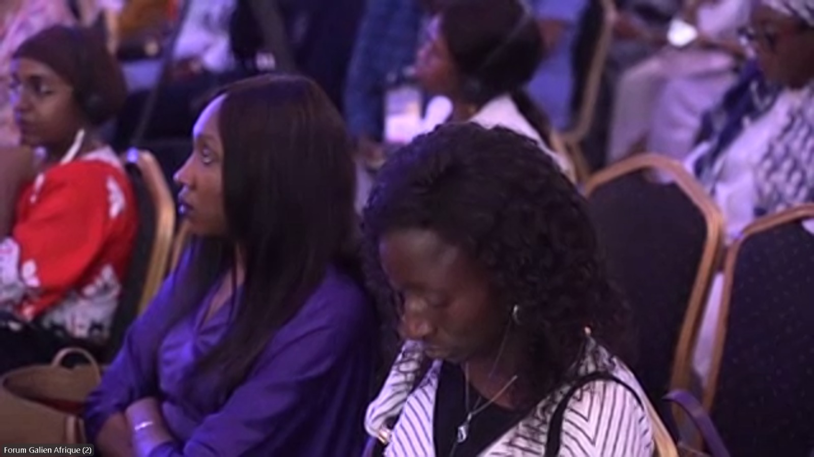 جلسة نقاشية بعنوان «بناء قدرات وتمكين المرأة الإفريقية»