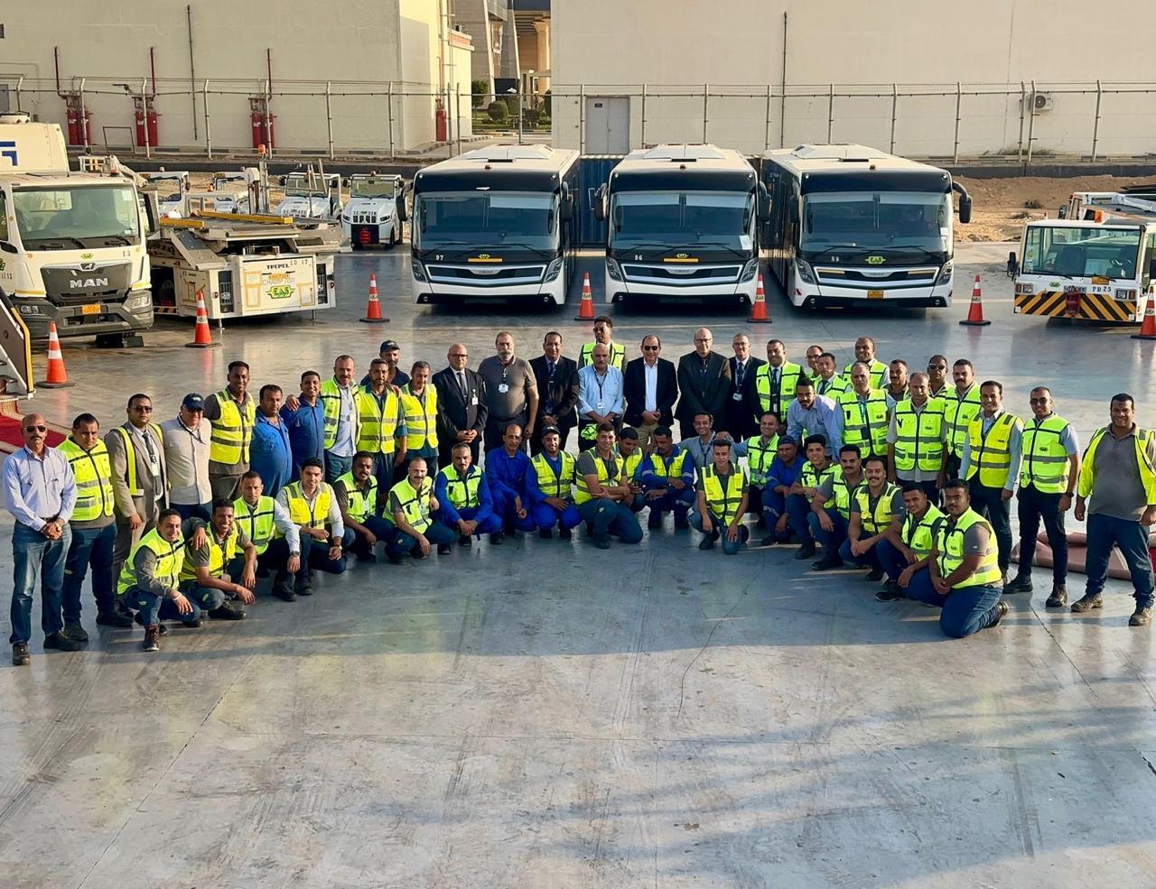 مطارا القاهرة وسفنكس يشهدان حركة تشغيل مكثف (10)