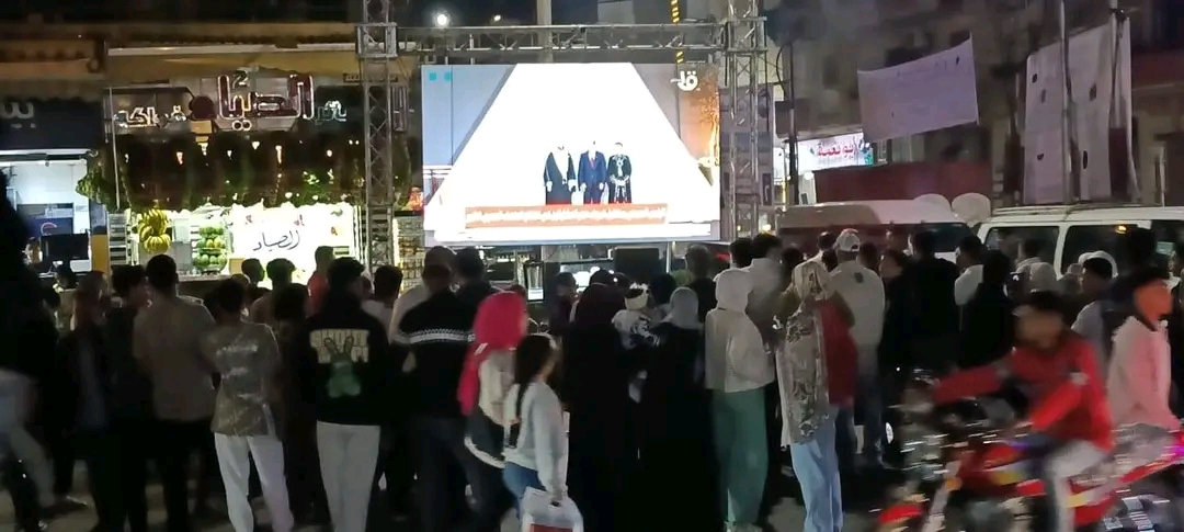 شاشات العرض شاشات العرض