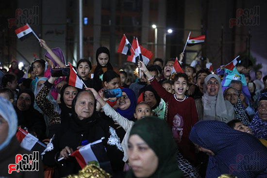 تجمع الاهالى للاحتفال