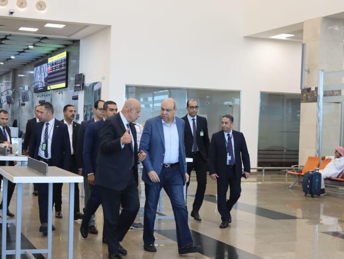 مطارا القاهرة وسفنكس يشهدان حركة تشغيل مكثف (20)