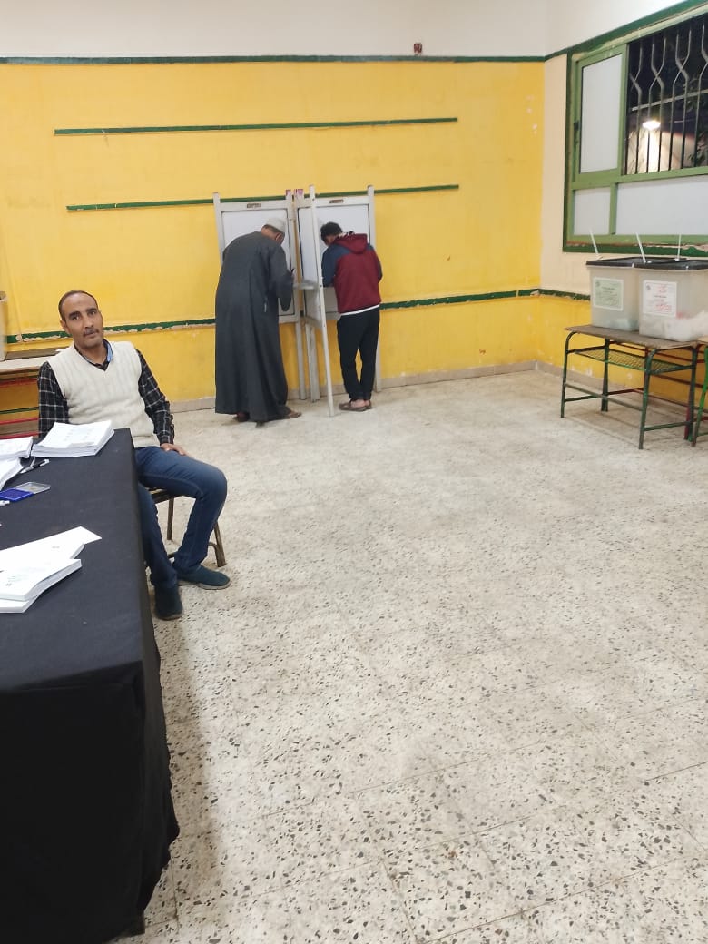 توافد المواطنين (1)