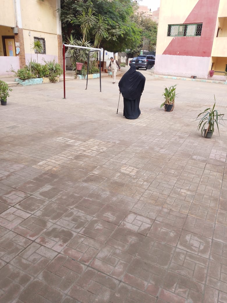 سيدة مسنة تحرص على المشاركة في انتخابات النواب بدائرة الوراق سيدة مسنة تحرص على المشاركة في انتخابات النواب بدائرة الوراق