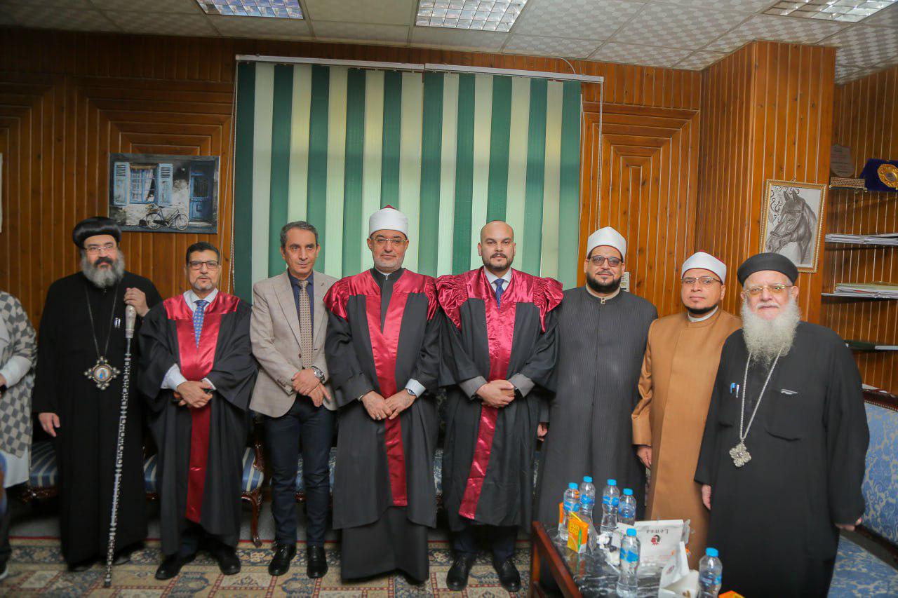 مفتي الجمهورية يشارك في مناقشة رسالة ماجستير بجامعة المنصورة (3)