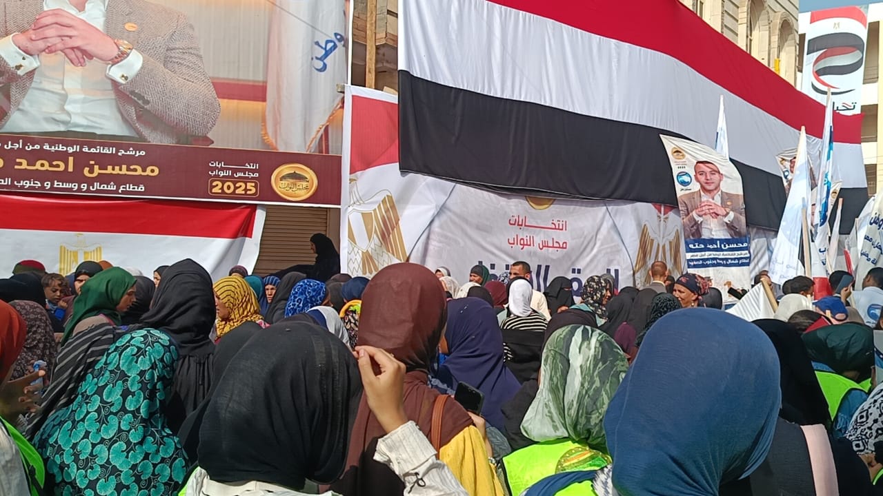 توافد الناخبون على لجان محافظة المنيا (1)