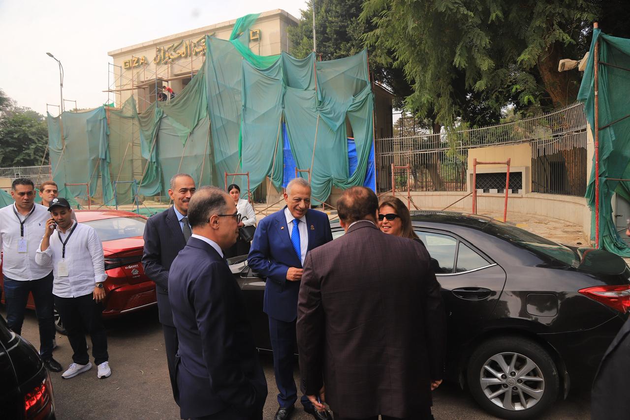 6640e179-a2c2-4300-af44-33e07b73d222 (1)