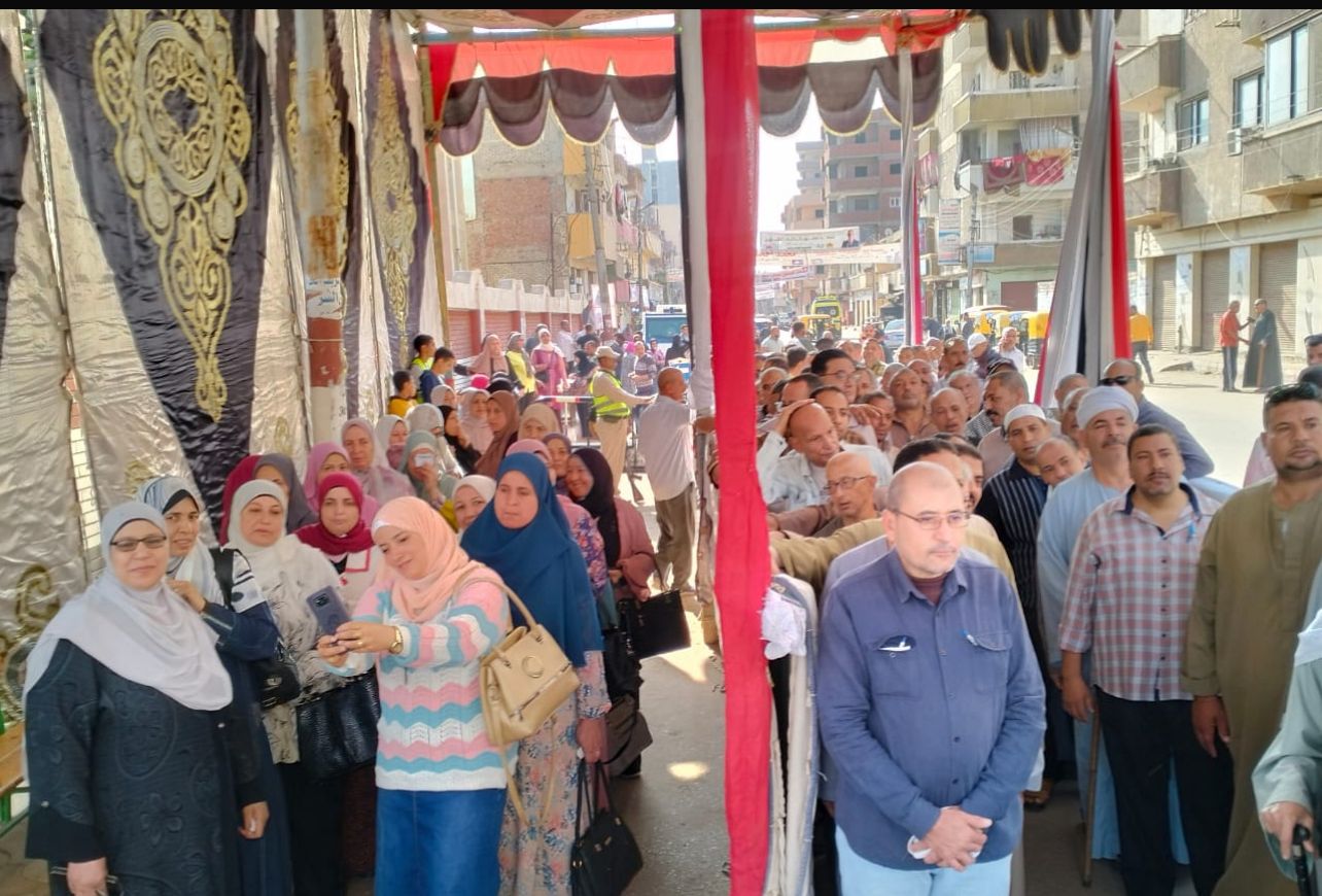 توافد الناخبين على لجان البحيرة للإدلاء بأصواتهم بانتخابات مجلس النواب 2025 (3)