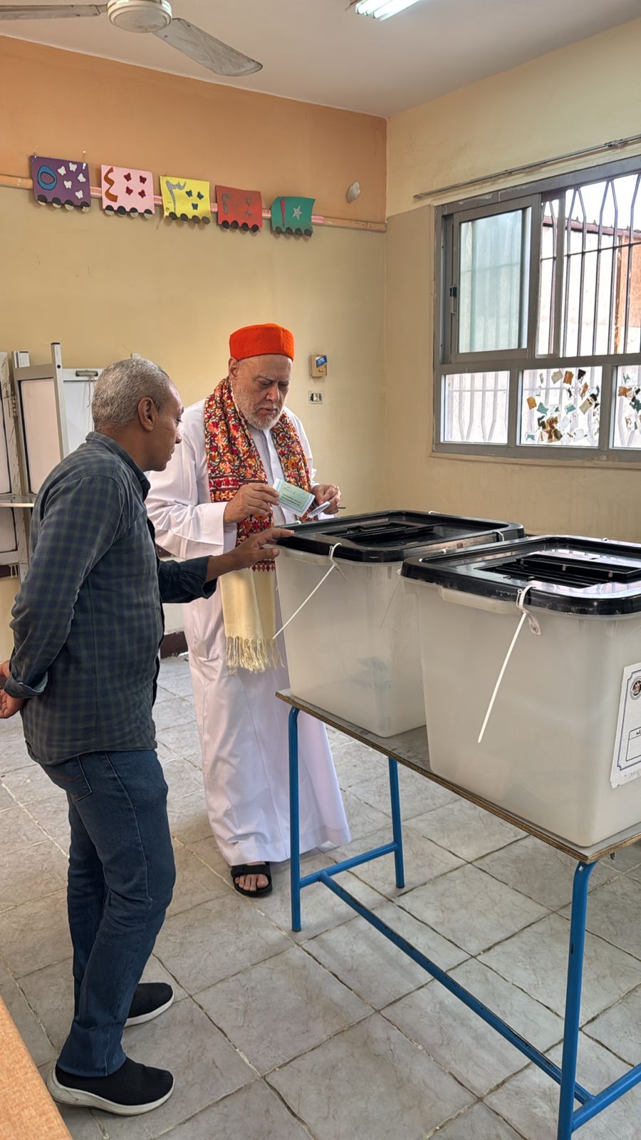 الدكتور علي جمعة يدلي بصوته في انتخابات مجلس النواب في أكتوبر (2)