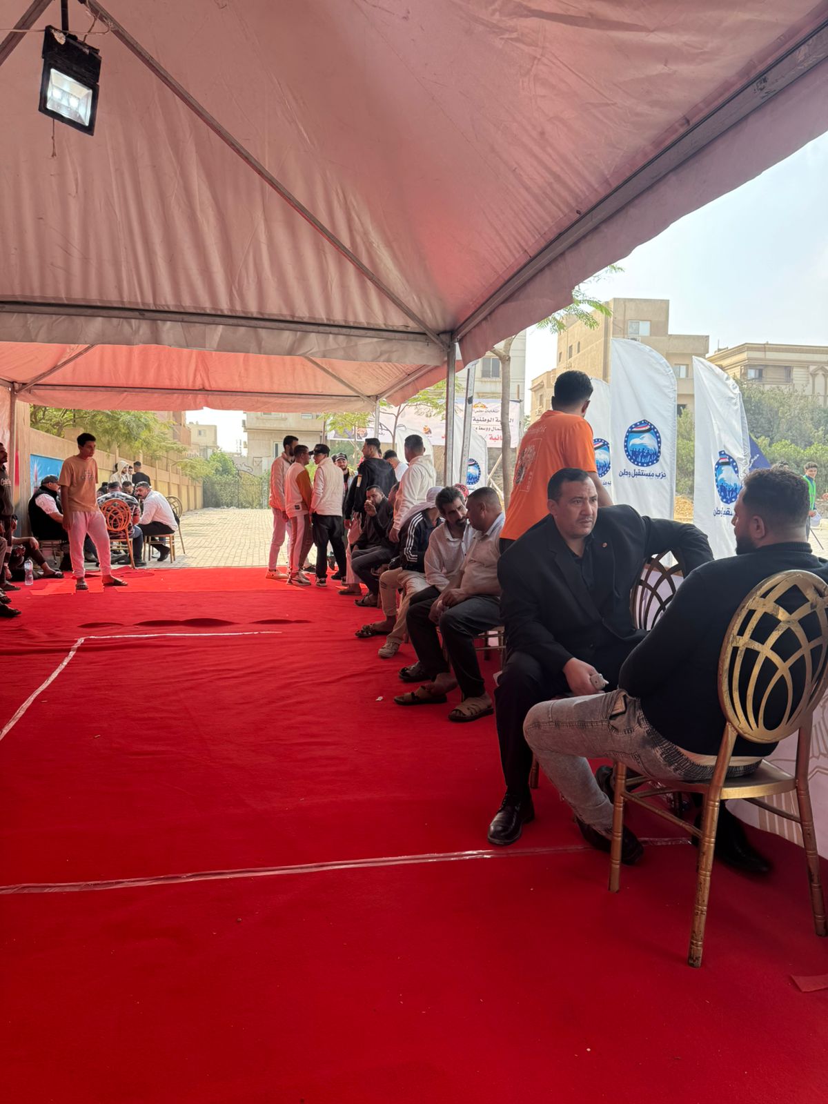 اقبال كثيف وتضاعف في اعداد الناخبين في انتخابات مجلس النواب بمدارس الحي المتميز بـ 6 أكتوبر  (2)