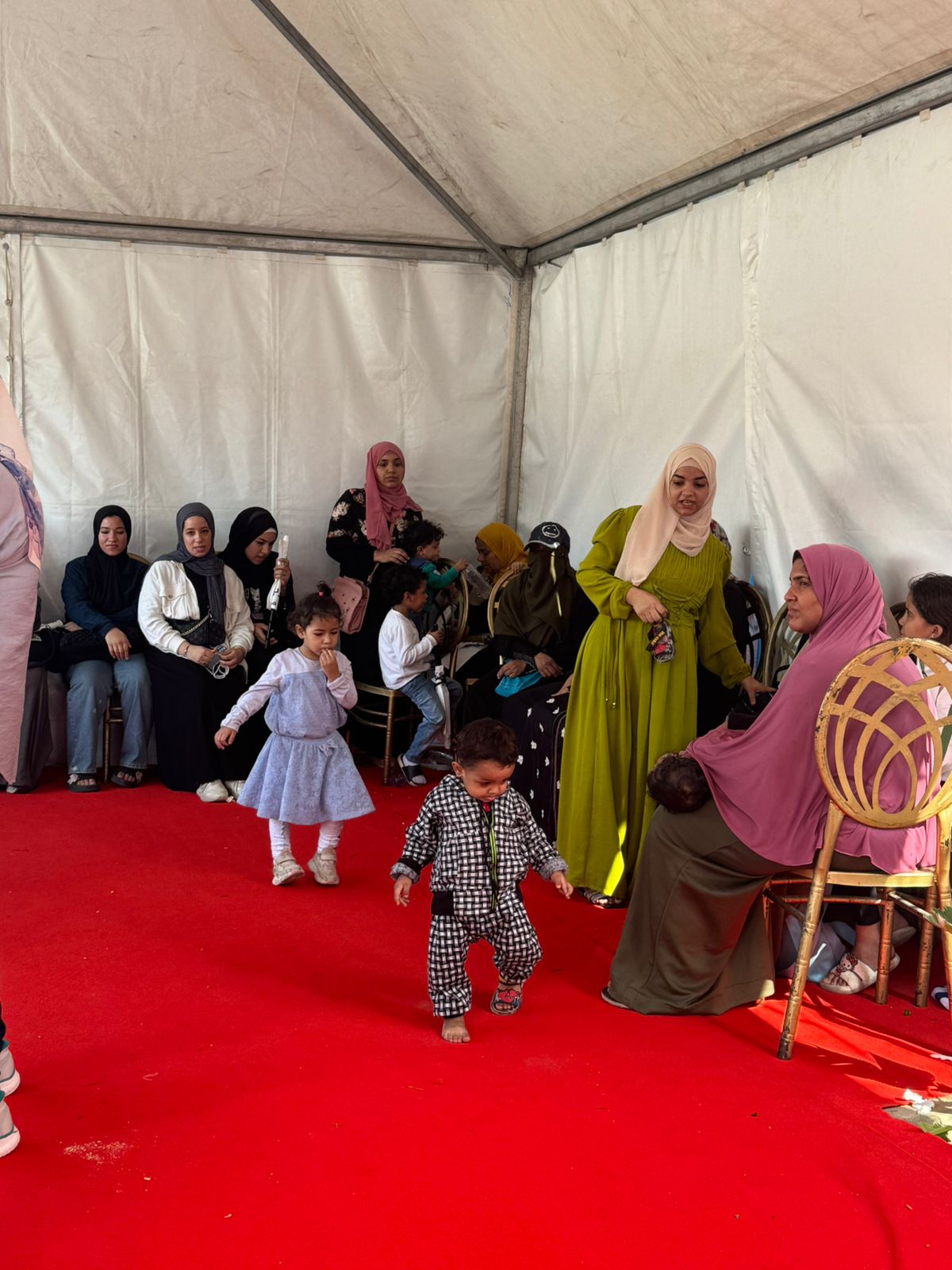 اقبال كثيف وتضاعف في اعداد الناخبين في انتخابات مجلس النواب بمدارس الحي المتميز بـ 6 أكتوبر  (5)