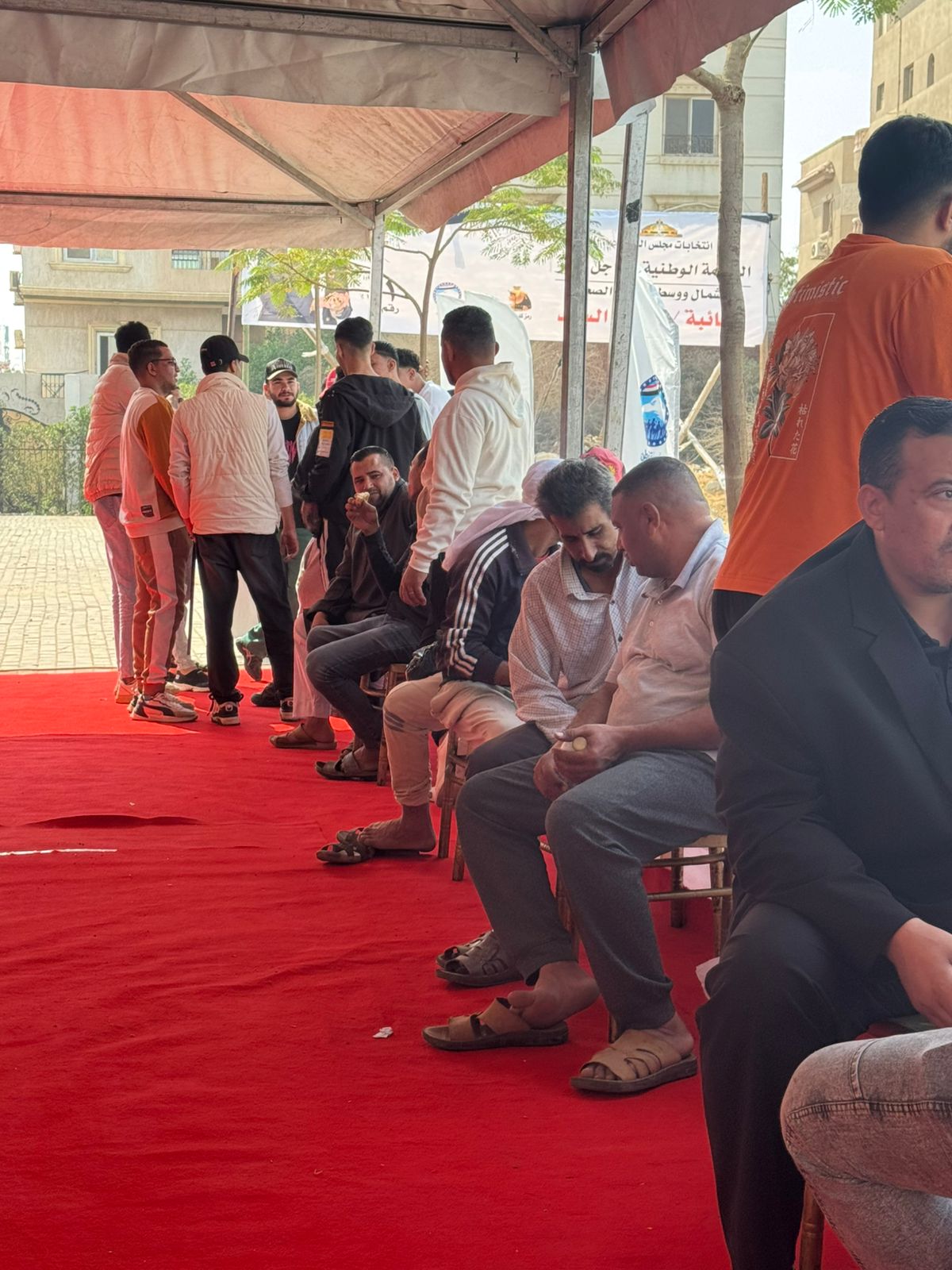 اقبال كثيف وتضاعف في اعداد الناخبين في انتخابات مجلس النواب بمدارس الحي المتميز بـ 6 أكتوبر  (1)