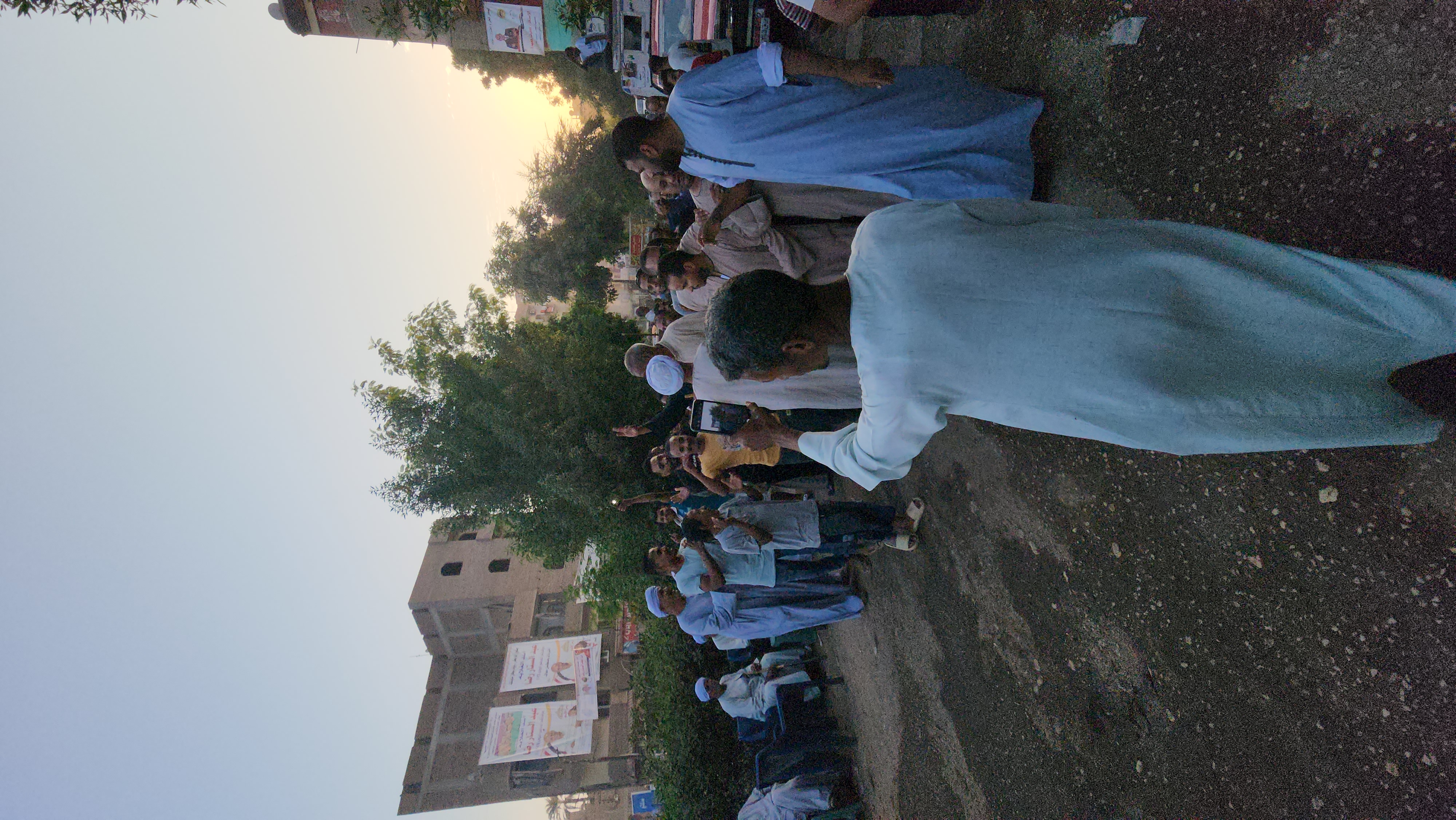  إقبال المواطنين على لجان أرمنت الحيط (2)