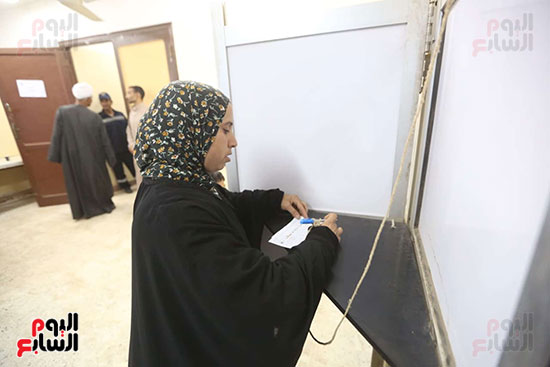 عملية التصويت داخل لجان