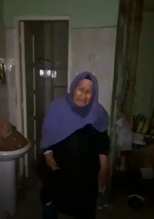 بكاؤ ربيعه يوسف لسوءؤ معاملة نجلها لها