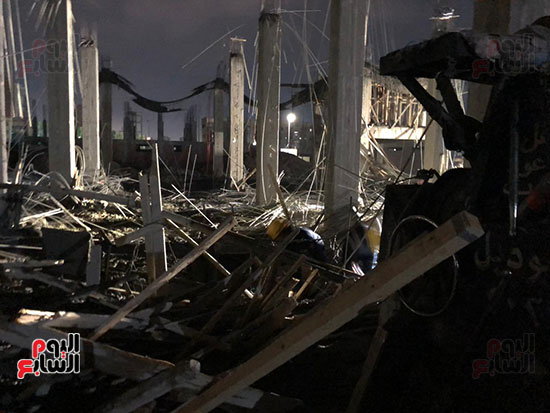 انهيار-سقف-مصنع-تحت-الانشاء-(10)