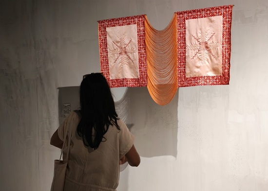 جانب من المعروضات في معرض صلة (1)