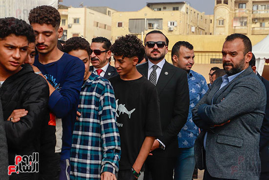 محمد الجارحى يدلى بصوته الانتخابى بالمدرسة اليابانية بالشيخ زايد (13)