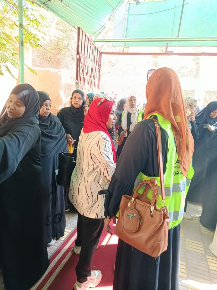 مشاركة متميزة للمراة بلجان دراو بأسوان