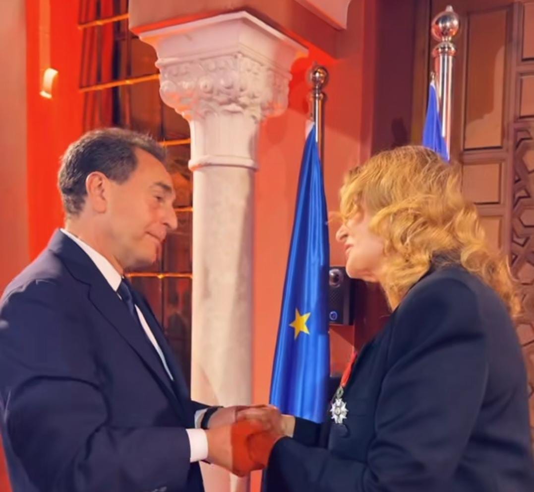 الفنانة يسرا