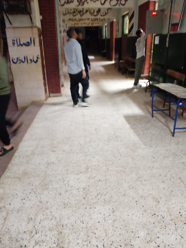 توافد المواطنين (3)