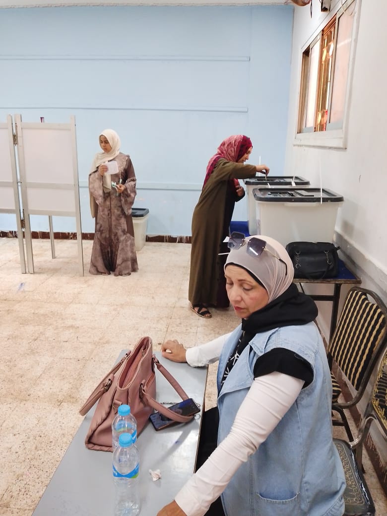 انتظام عملية التصويت في لجان الوراق