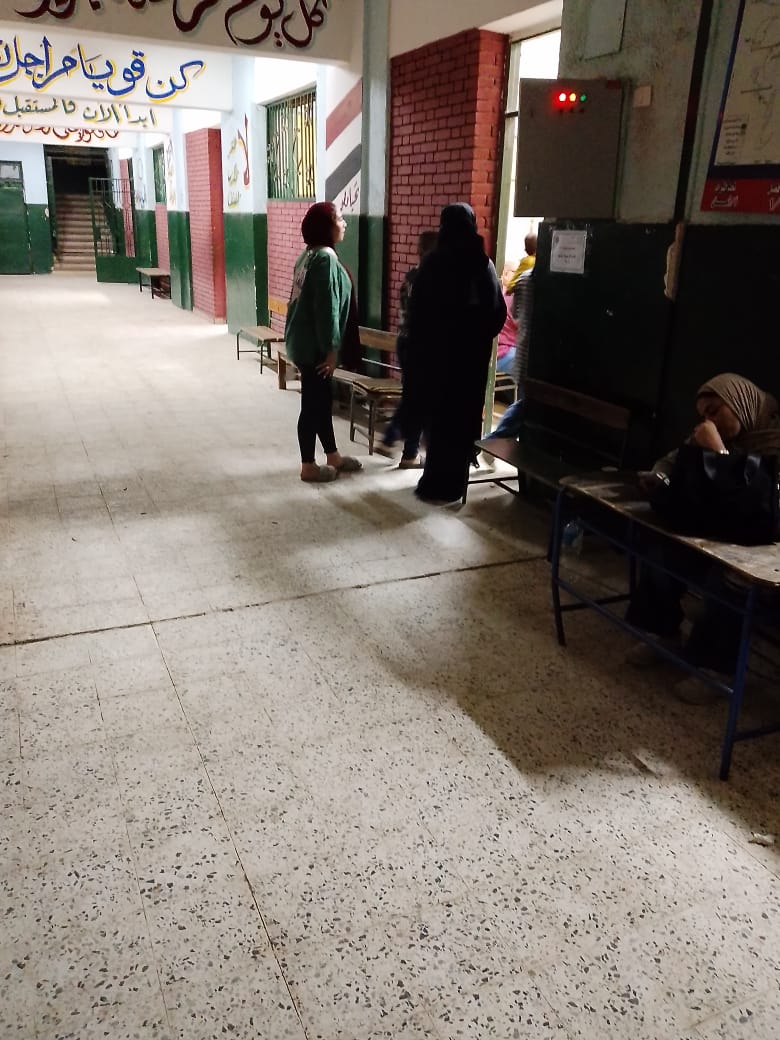 مشاركة كثيفة من المرأة على التصويت