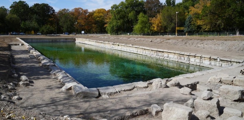 اكتشاف بركة رومانية من القرن الثانى الميلادى فى تركيا اكتشاف بركة رومانية من القرن الثانى الميلادى فى تركيا