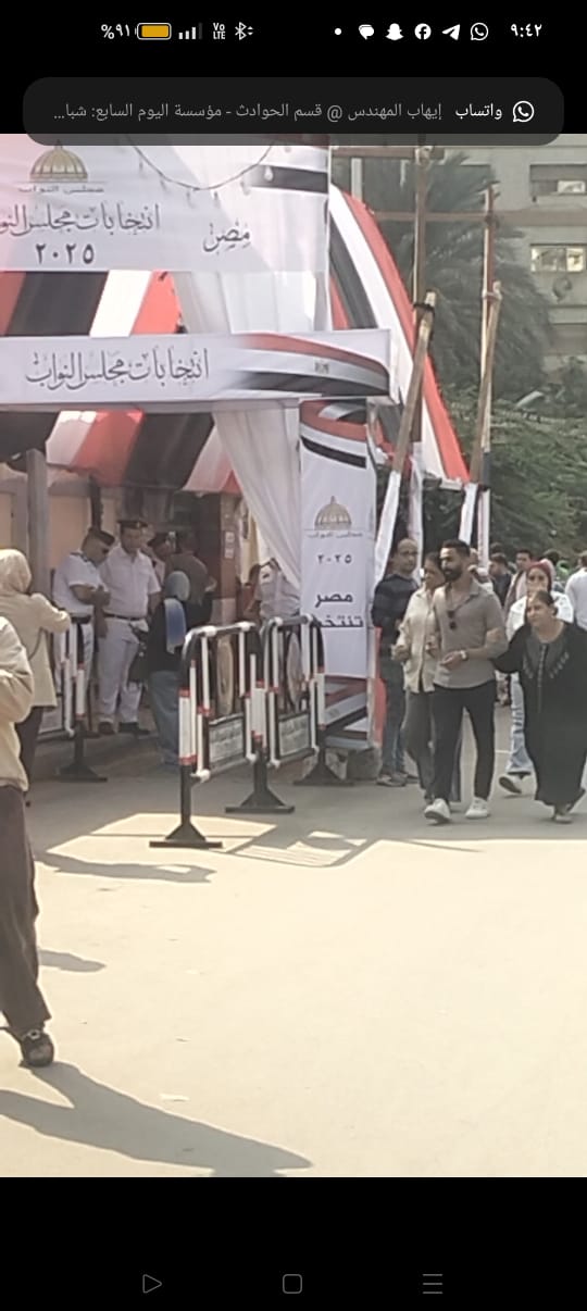 تزايد أعداد الناخبين على صناديق الاقتراع في الجيزة وسط اجراءات تأمينية (2)