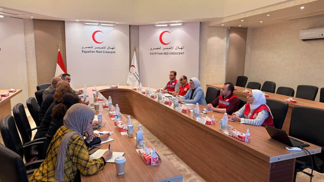 خلال الاجتماع 