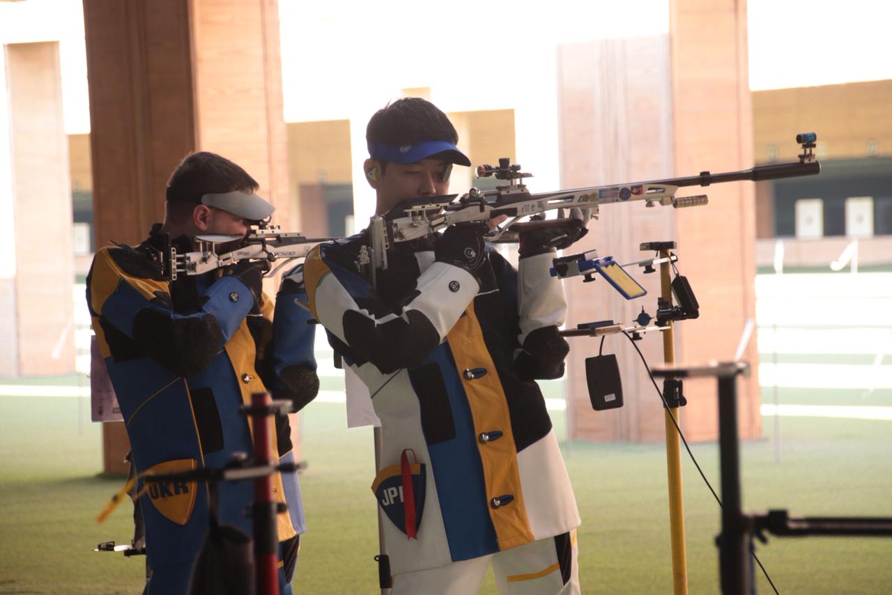 جانب من المنافسات جانب من المنافسات