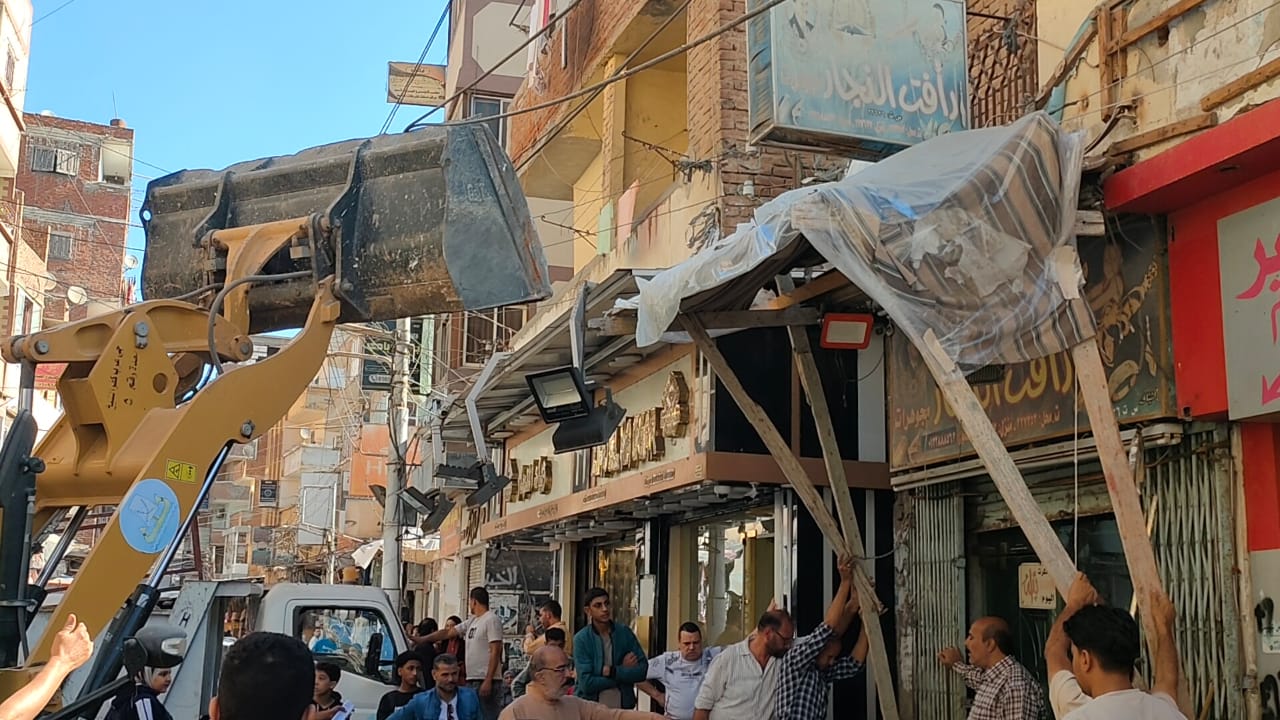 إزالة الإشغالات والإعلانات المخالفة إزالة الإشغالات والإعلانات المخالفة