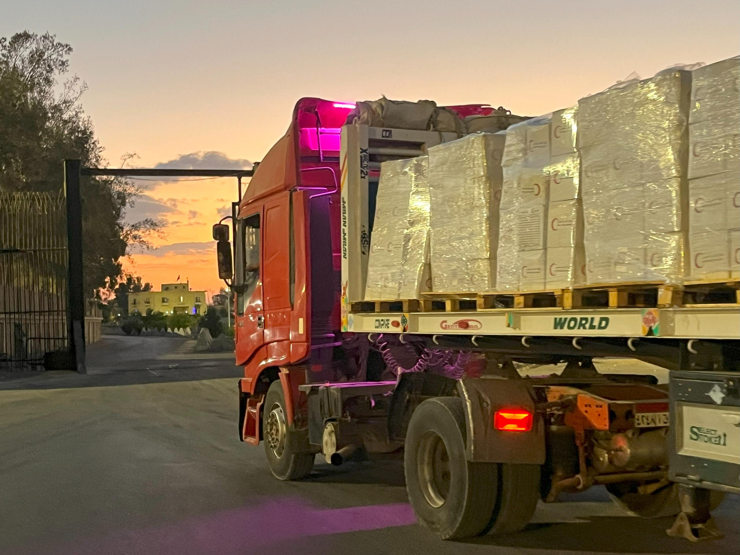 مساعدات مصر الى غزة