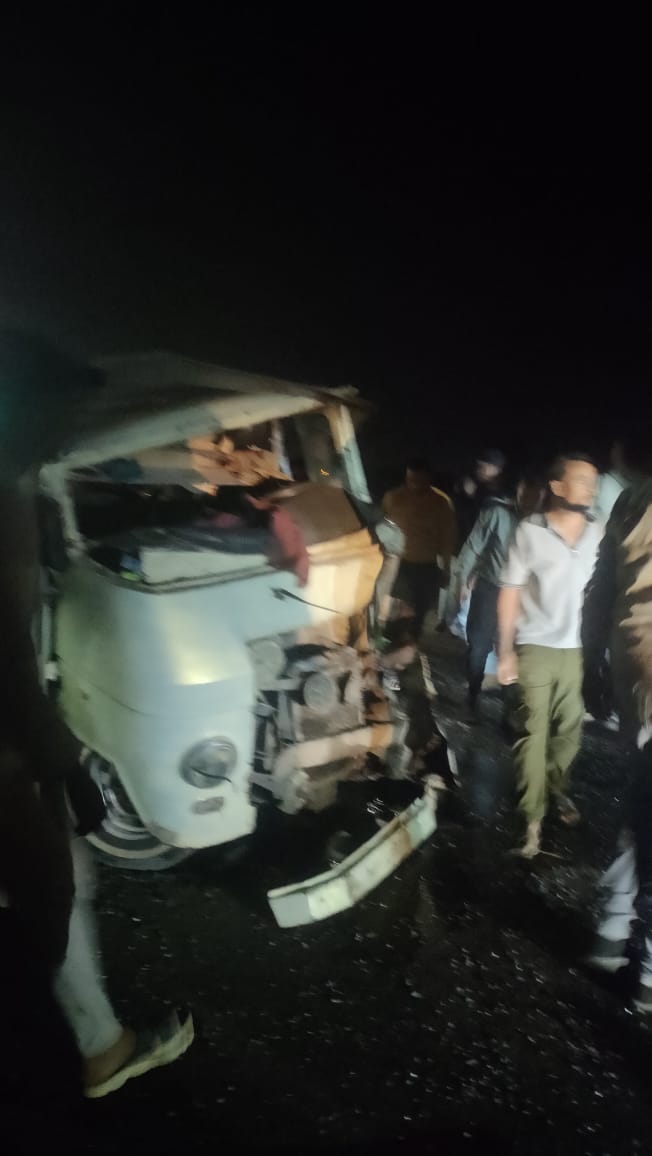 إصابة 7 أشخاص فى حادث تصادم بين سيارتين بكفر الشيخ إصابة 7 أشخاص فى حادث تصادم بين سيارتين بكفر الشيخ