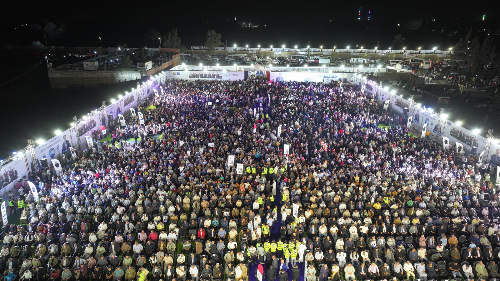 الألاف تشارك بالمؤتمر الألاف تشارك بالمؤتمر