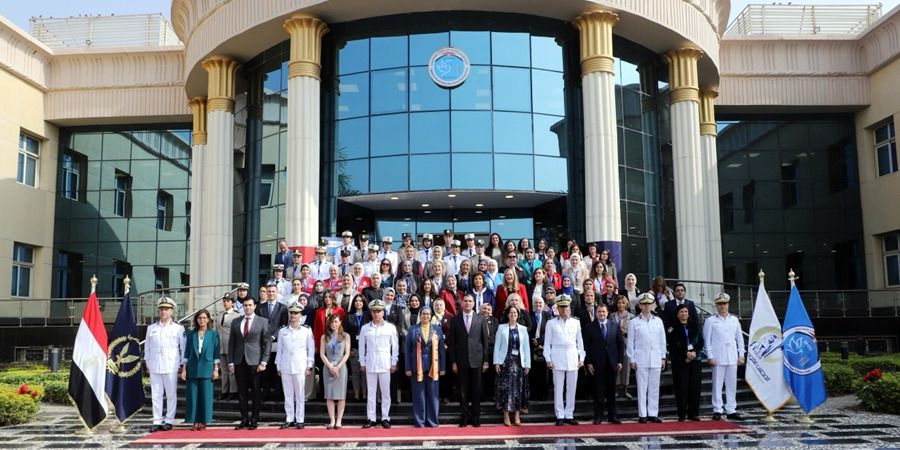 أكاديمية الشرطة والقومي للمرأة يناقشان تمكين المصريات في قوات حفظ السلام (2)