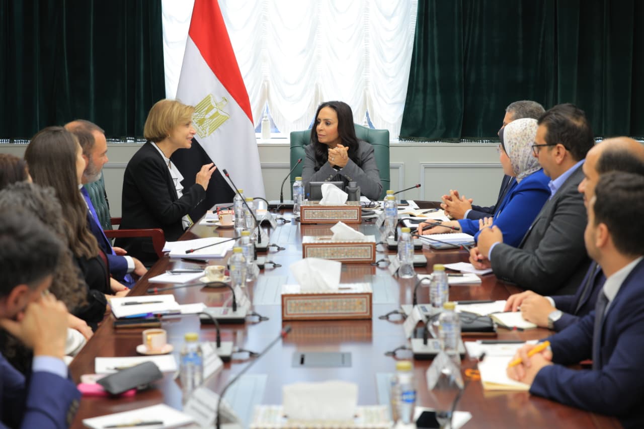 الدكتورة مايا مرسي و المديرة الإقليمية للتنمية البشرية