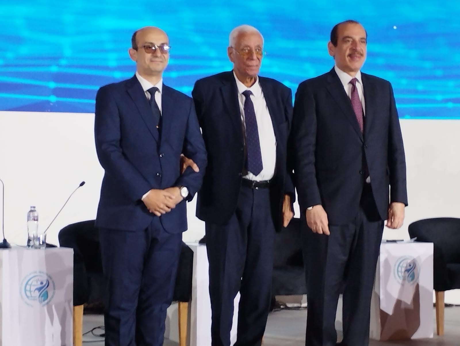 الدكتور عمرو قنديل والدكتور حسام موافى والدكتور راضى حماد الدكتور عمرو قنديل والدكتور حسام موافى والدكتور راضى حماد