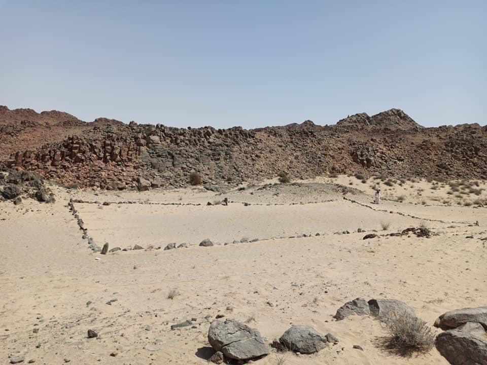 تخدها من كل الاتجاهات الحجاره 