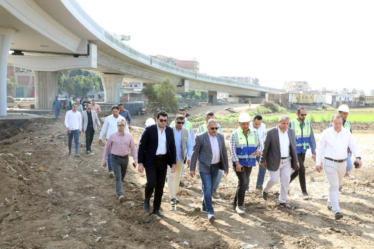 محافظ الشرقية يتفقد المشروع