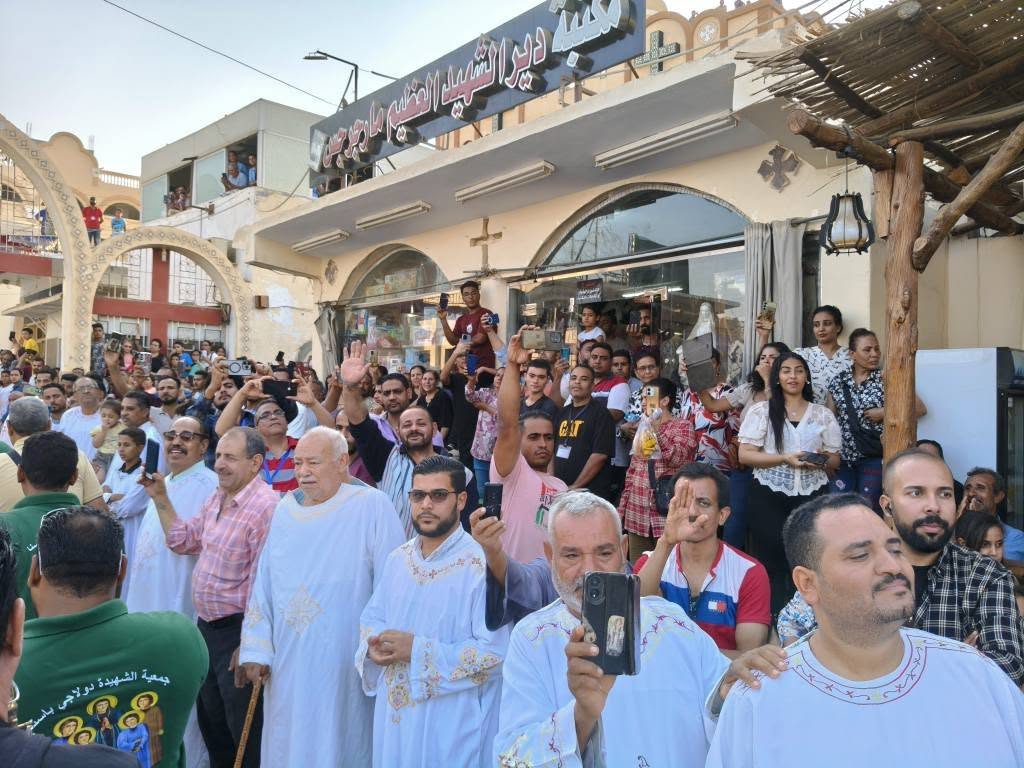 فرحة إحتفالات دير الشهيد مارجرجس في الرزيقات فرحة إحتفالات دير الشهيد مارجرجس في الرزيقات