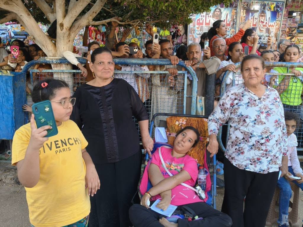 مشاهد من المشاركة فى إحتفالات دير الشهيد مارجرجس في الرزيقات مشاهد من المشاركة فى إحتفالات دير الشهيد مارجرجس في الرزيقات