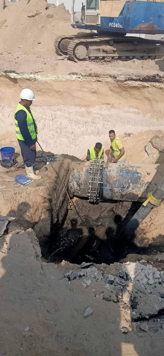 إصلاح كسر خط الحمأة قطر 800 مم بمدينة الشيخ زايد