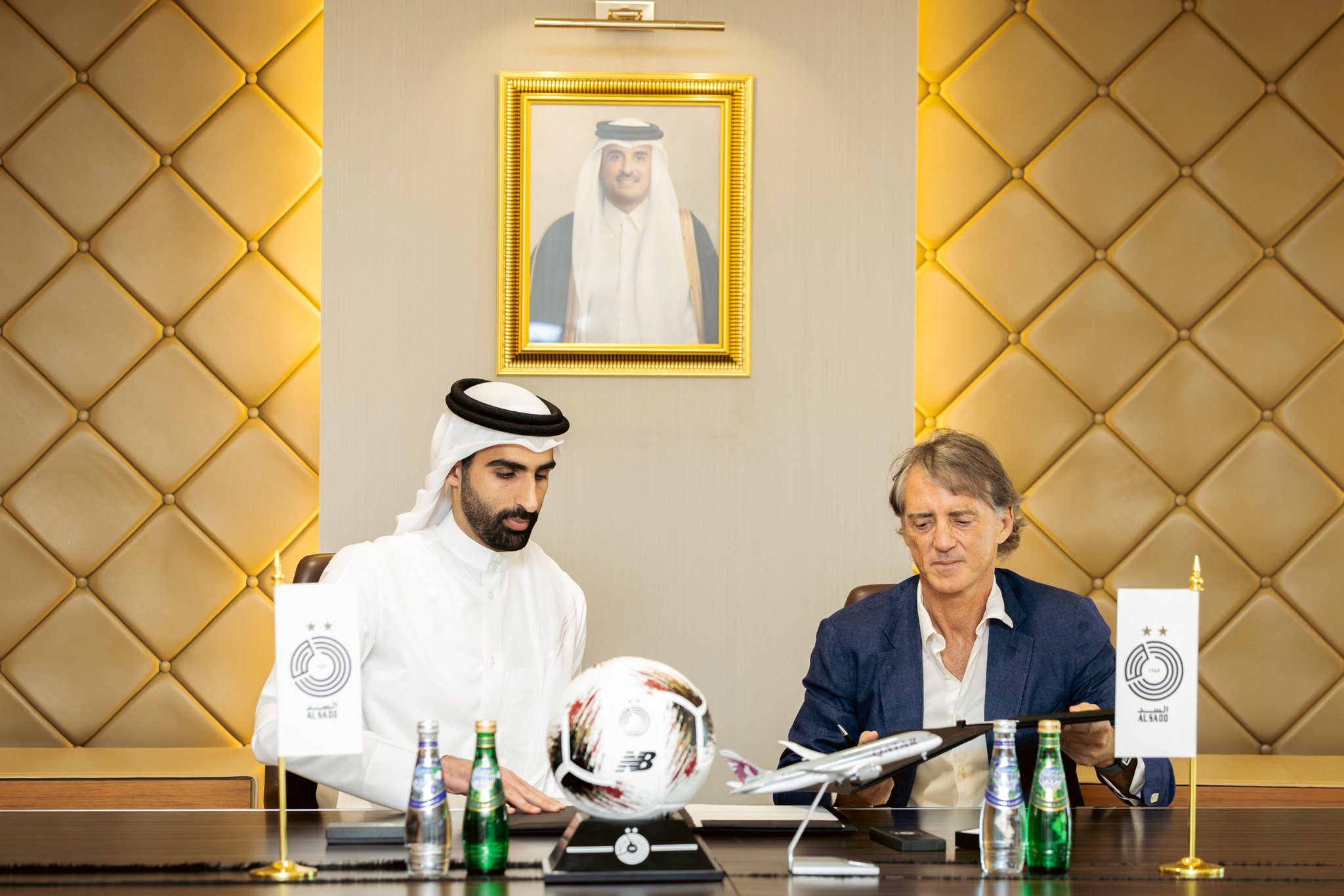 السد القطري يعلن تعاقده مع مانشيني