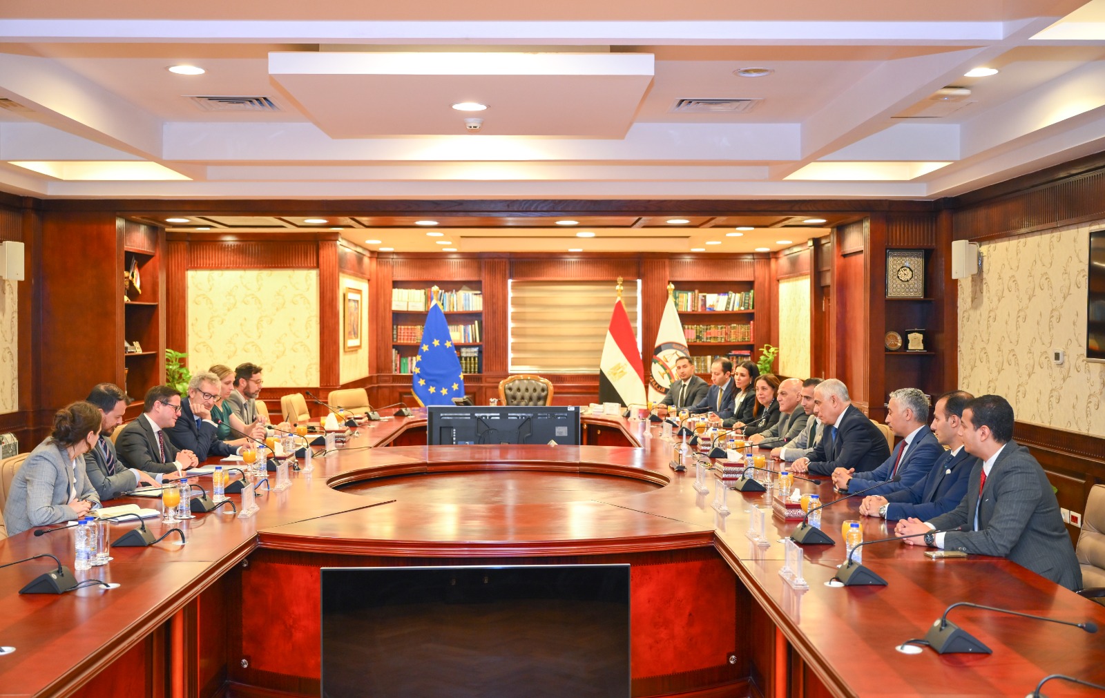 النائب العام يستقبل رئيس وكالة «اليوروجست» (2)