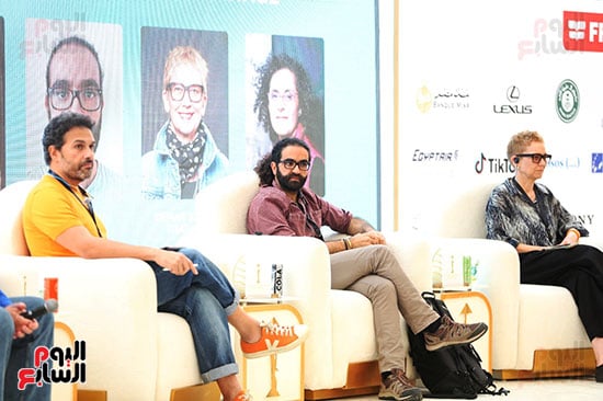 جانب من الندوة