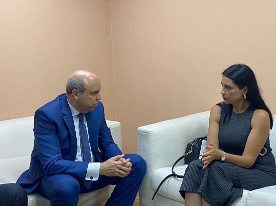 على هامش اللقاءات  (2)