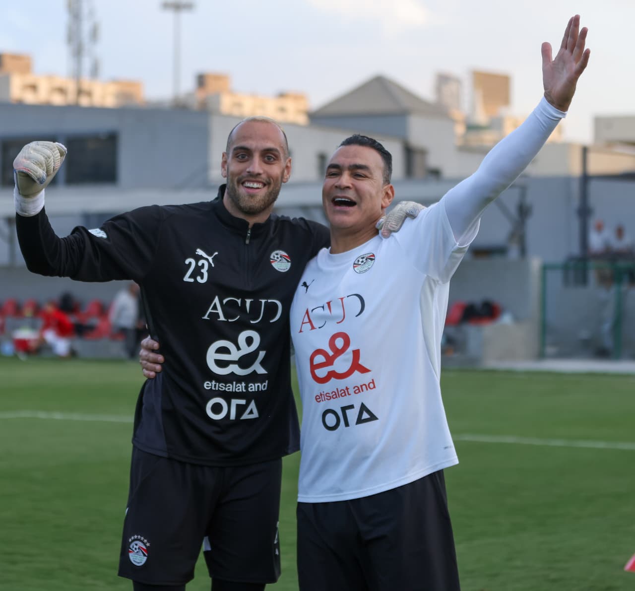 مداعبة الحضري لحراس مرمى منتخب مصر الثانى (3)