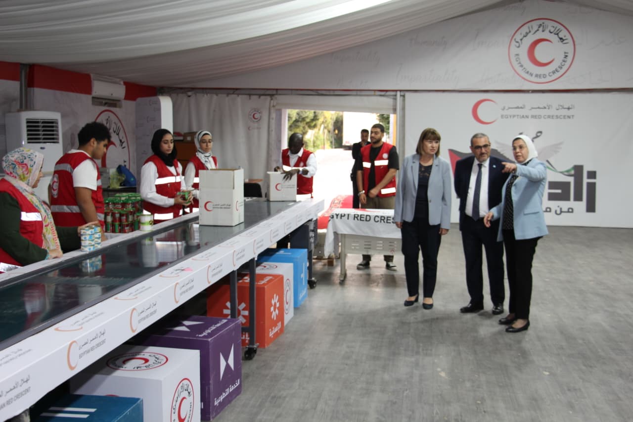 جانب من زيارة نائب المنسّق الخاص للأمم المتحدة لعملية السلام