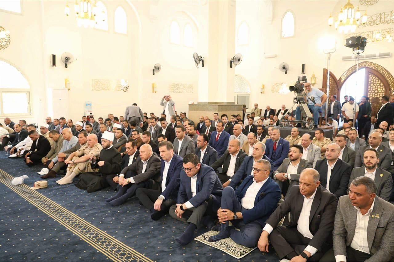 نائب رئيس مجلس الوزراء ووزراء الأوقاف والزراعة والإسكان يشهدون افتتاح المنطقة الإدارية والخدمية بمدينة الطور (3)