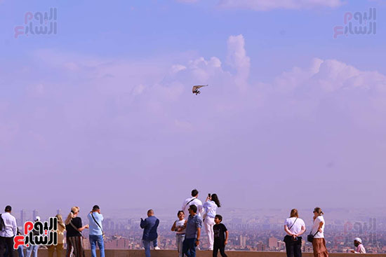 أهرامات الجيزة ترحب بالسائحين (5)